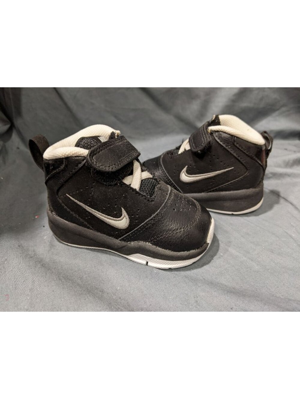 Nike Team Hustle D 5 Toddler Black Size 3c NEW NO BOX!!